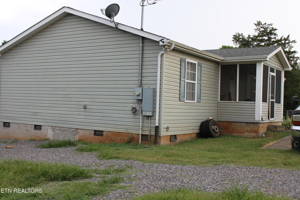 Photo of 14900 Buttermilk Rd, Lenoir City, TN 37771 (MLS # 1309088)