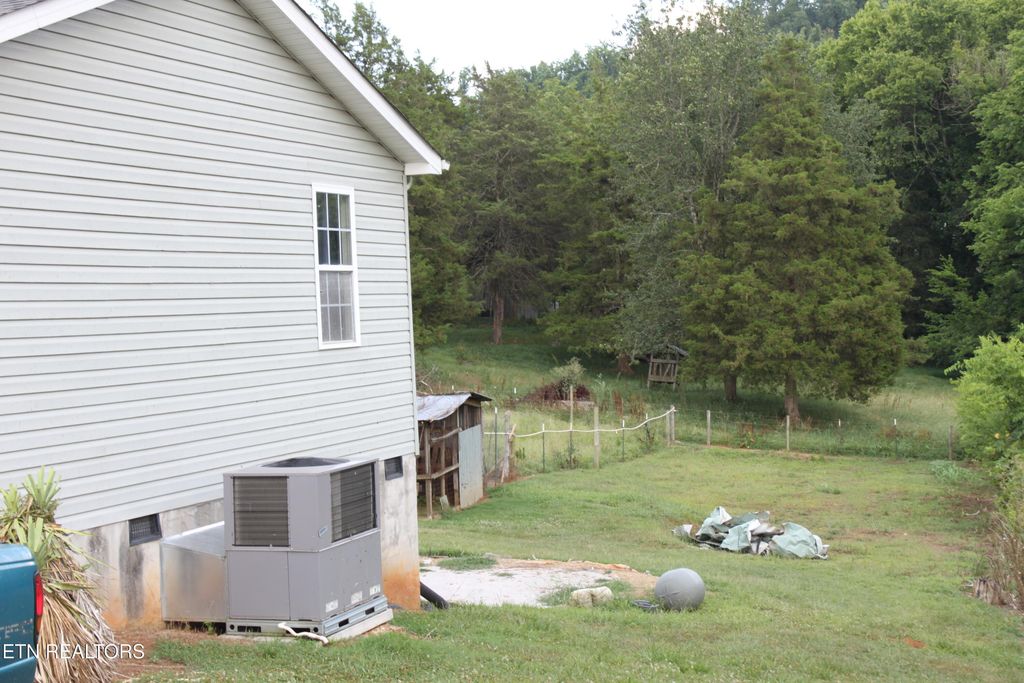 Photo of 14900 Buttermilk Rd, Lenoir City, TN 37771 (MLS # 1309088)