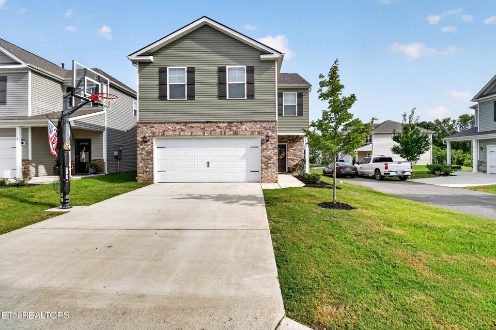 Photo of 7 Cobblestone Court, Clinton, TN 37716 (MLS # 1355127)