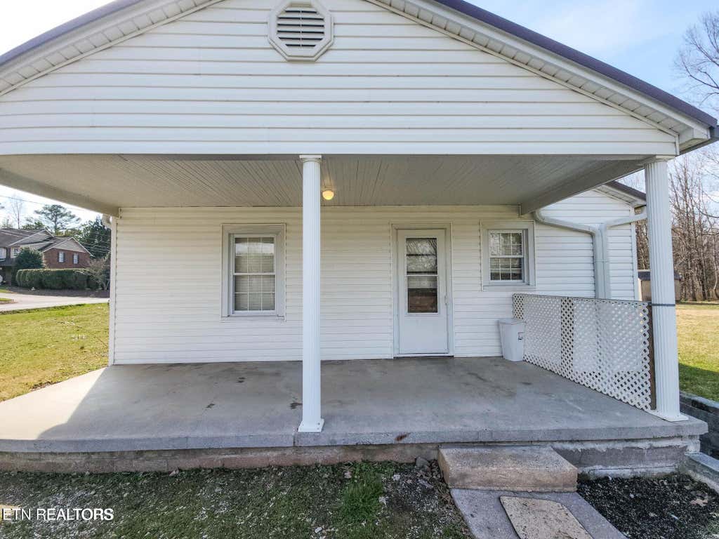 Photo of 4129 Crippen Rd, Knoxville, TN 37918 (MLS # 1350647)