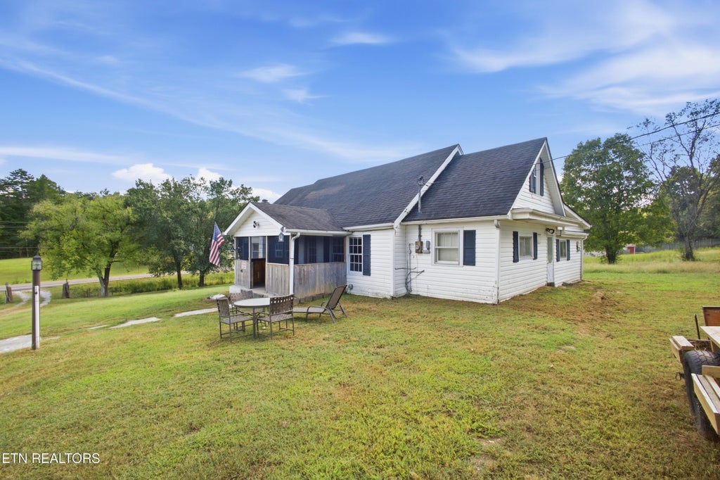 Photo of 361 Gallaher Rd, Kingston, TN 37763 (MLS # 1356013)