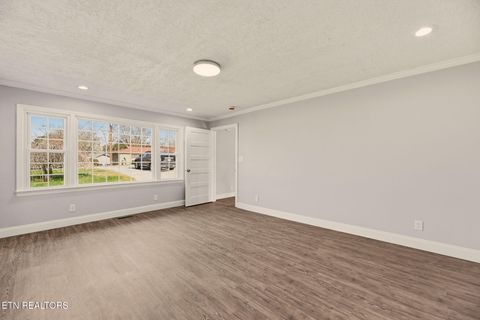 Tiny photo for 418 Highland Drive, Clinton, TN 37716 (MLS # 1331796)