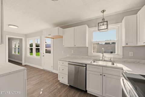 Tiny photo for 418 Highland Drive, Clinton, TN 37716 (MLS # 1331796)