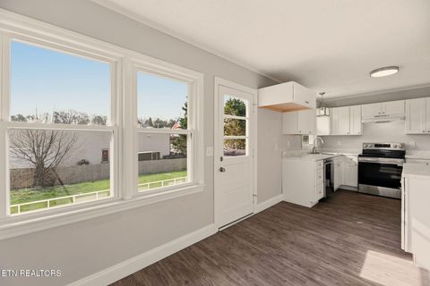 Tiny photo for 418 Highland Drive, Clinton, TN 37716 (MLS # 1331796)