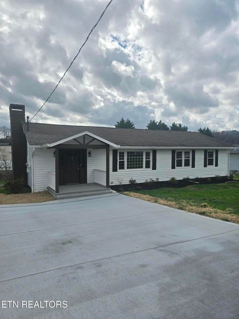 Photo of 418 Highland Drive, Clinton, TN 37716 (MLS # 1331796)