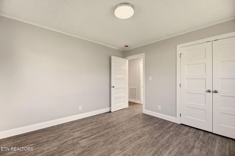 Tiny photo for 418 Highland Drive, Clinton, TN 37716 (MLS # 1331796)