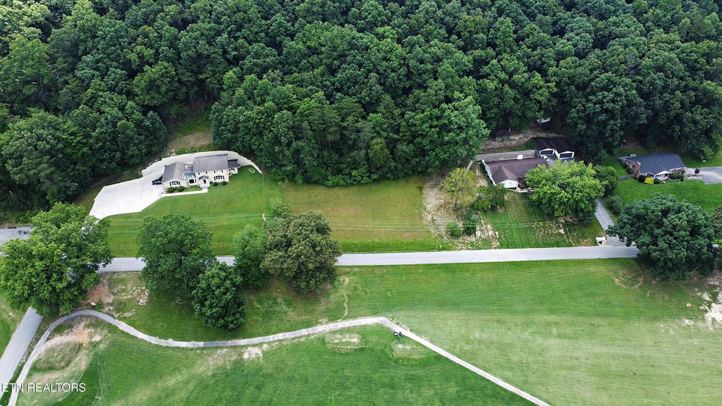 Photo of Fairway Drive, LaFollette, TN 37766 (MLS # 1306388)