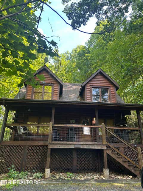 Photo of 3303 Shagbark Hickory RDG, Sevierville, TN 37862 (MLS # 1353018)