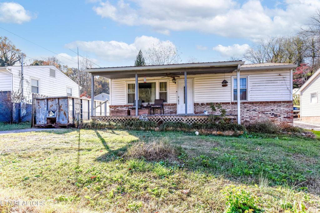 Photo of 2533 Davenport Rd, Knoxville, TN 37920 (MLS # 1322450)