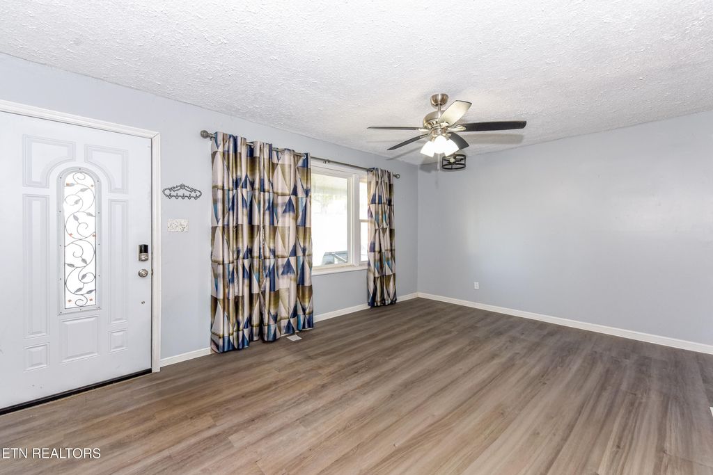 Photo of 2533 Davenport Rd, Knoxville, TN 37920 (MLS # 1322450)