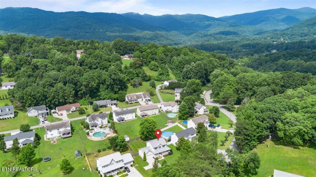 Photo of 348 Ridge Rd, Caryville, TN 37714 (MLS # 1307123)