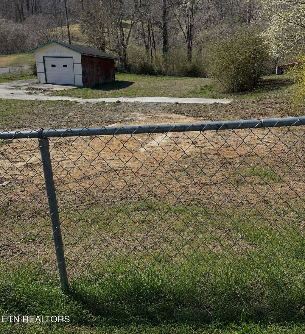 Photo of 106 Wiley Cemetery Lane, Rocky Top, TN 37769 (MLS # 1349418)