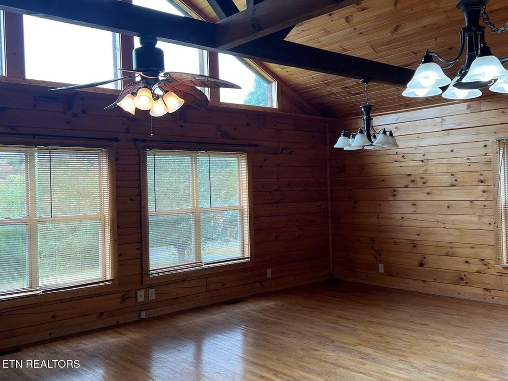 Photo of 621 Magic Kingdom Lane, Sevierville, TN 37876 (MLS # 1334425)