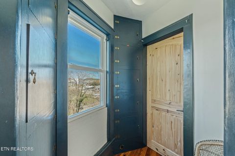 Tiny photo for 149 Fort Ave, Knoxville, TN 37920 (MLS # 1334818)