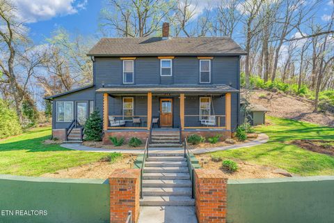 Photo of 149 Fort Ave, Knoxville, TN 37920 (MLS # 1334818)