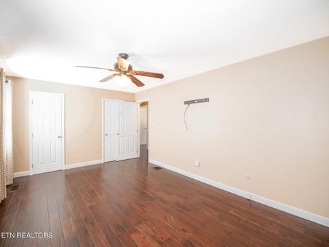 Tiny photo for 121 Shady Rd, Oliver Springs, TN 37840 (MLS # 1357468)