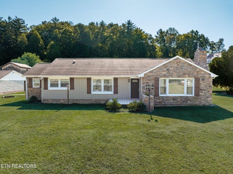 Photo of 121 Shady Rd, Oliver Springs, TN 37840 (MLS # 1357468)