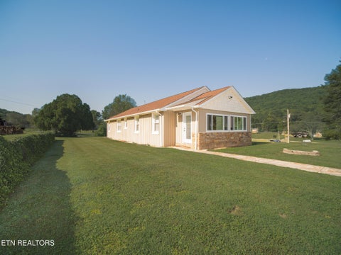 Tiny photo for 121 Shady Rd, Oliver Springs, TN 37840 (MLS # 1357468)