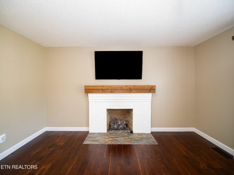 Tiny photo for 121 Shady Rd, Oliver Springs, TN 37840 (MLS # 1357468)