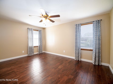 Tiny photo for 121 Shady Rd, Oliver Springs, TN 37840 (MLS # 1357468)