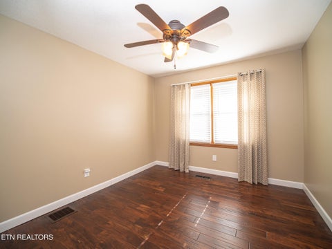 Tiny photo for 121 Shady Rd, Oliver Springs, TN 37840 (MLS # 1357468)