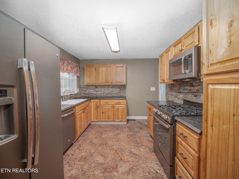 Tiny photo for 121 Shady Rd, Oliver Springs, TN 37840 (MLS # 1357468)