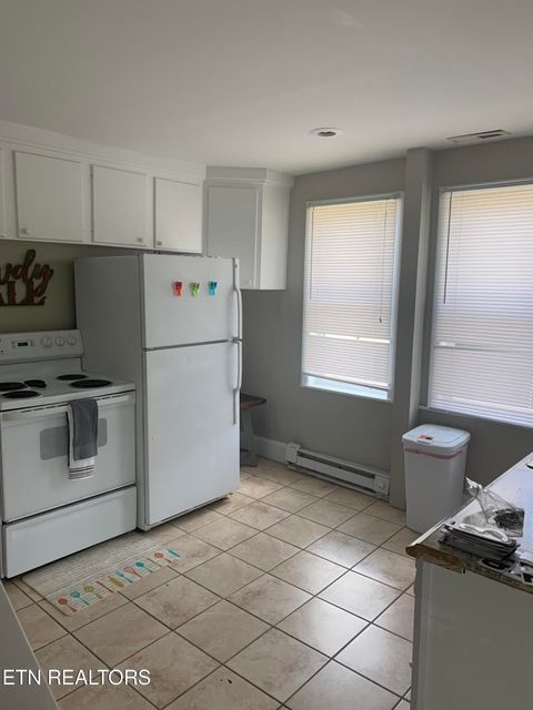 Tiny photo for 1718 Forest Ave, Knoxville, TN 37916 (MLS # 1339647)