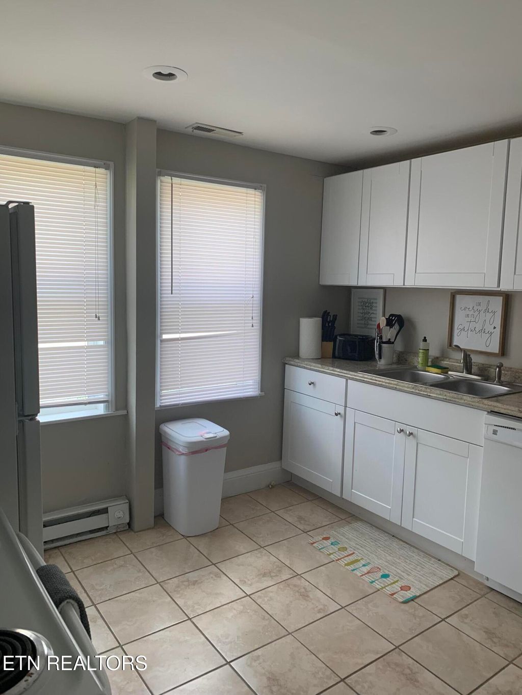 Photo of 1718 Forest Ave, Knoxville, TN 37916 (MLS # 1339647)