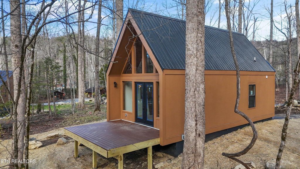 Photo of 204 Braydens Way, Gatlinburg, TN 37738 (MLS # 1319127)