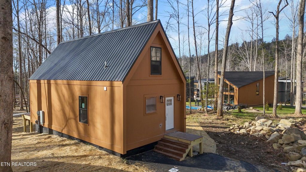 Photo of 204 Braydens Way, Gatlinburg, TN 37738 (MLS # 1319127)