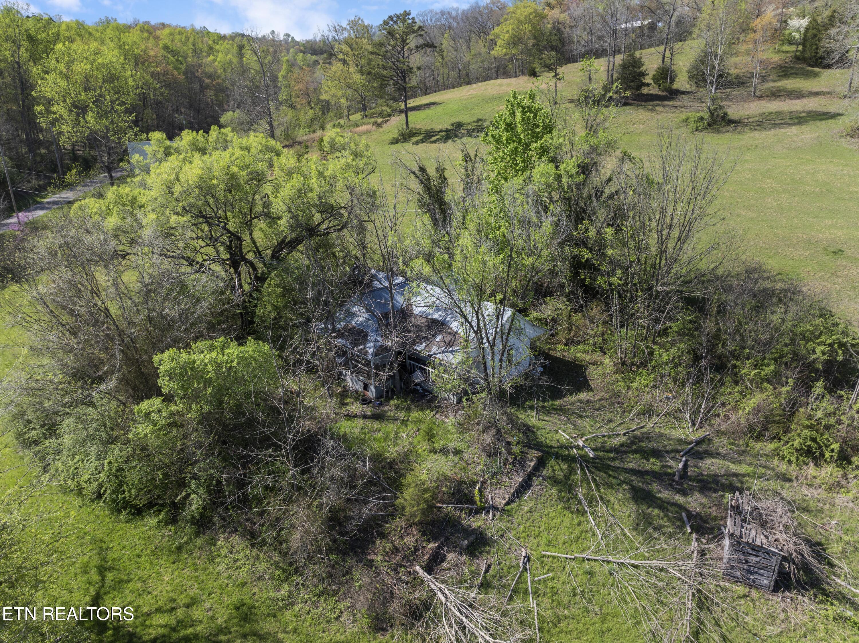 735 Alder Springs Rd