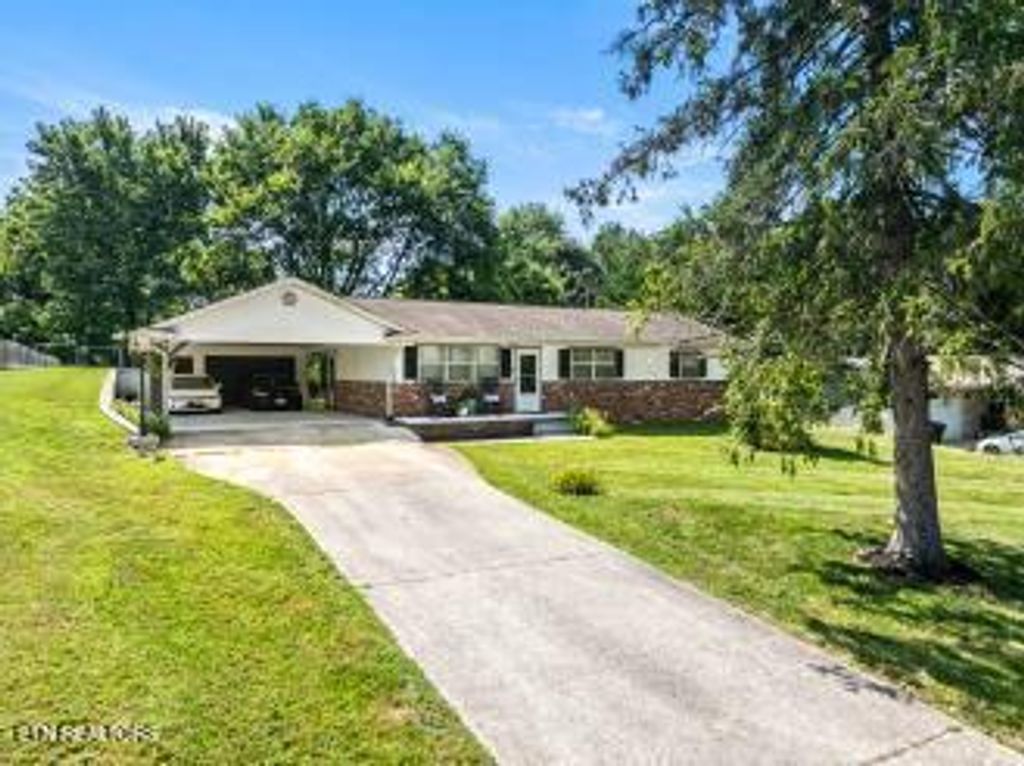 Photo of 3025 Meadowview Drive, Kingston, TN 37763 (MLS # 1308734)