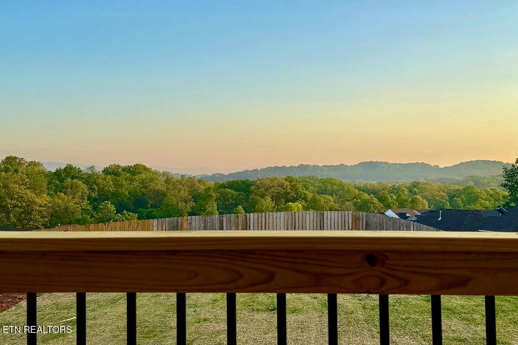 Photo of 8927 Queensdale Lane, Knoxville, TN 37924 (MLS # 1336866)