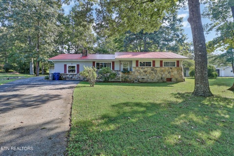 Photo of 681 Highland Drive, Crossville, TN 38572 (MLS # 1356128)