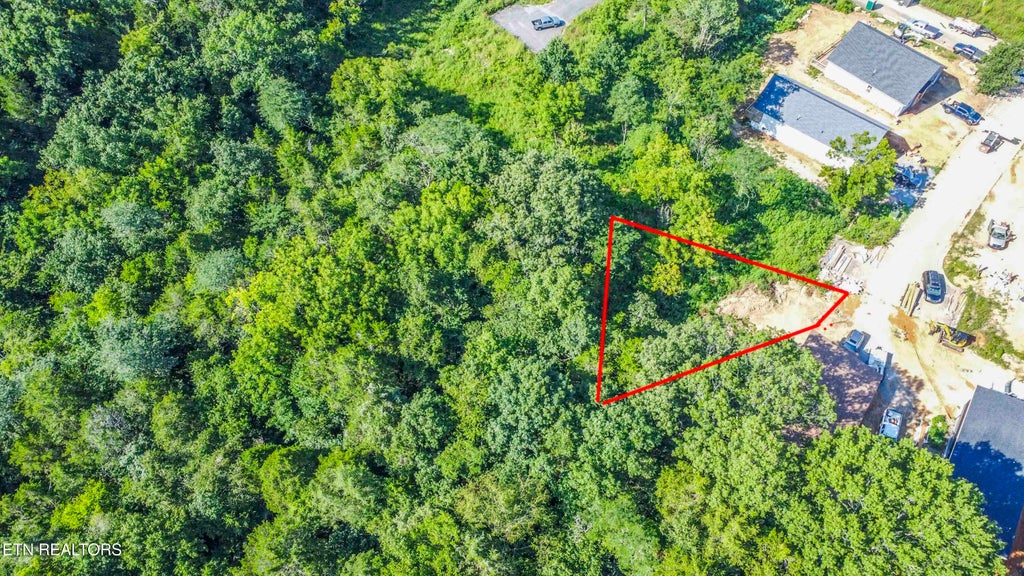 Photo of 30 Limestone Court, Sevierville, TN 37876 (MLS # 1350216)