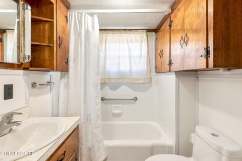 Tiny photo for 130 Walnut Lane, Rutledge, TN 37861 (MLS # 1360376)
