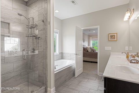 Tiny photo for 102 Pineberry West Rd, Oak Ridge, TN 37830 (MLS # 1351782)