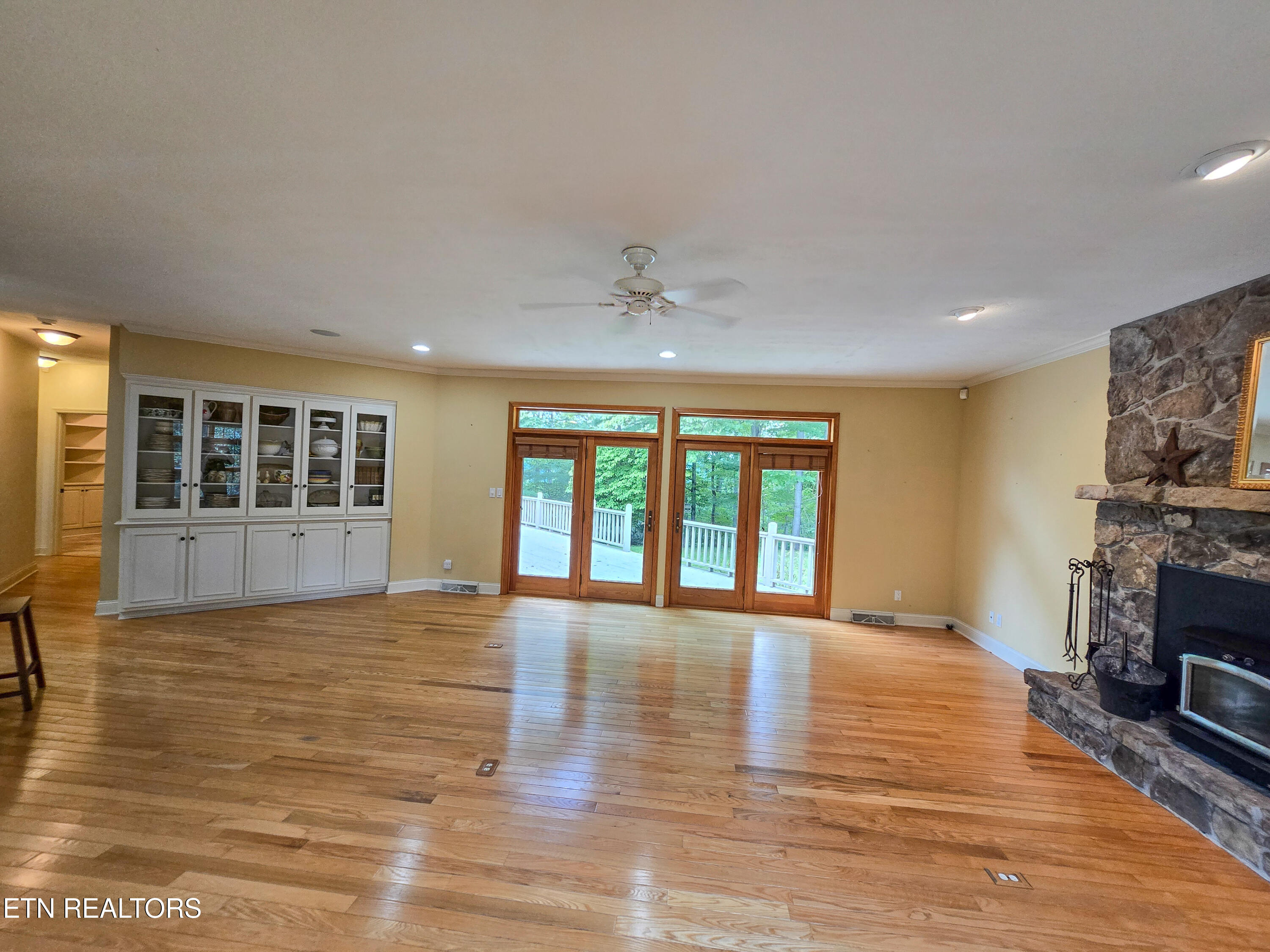337 Fox Ridge Lane