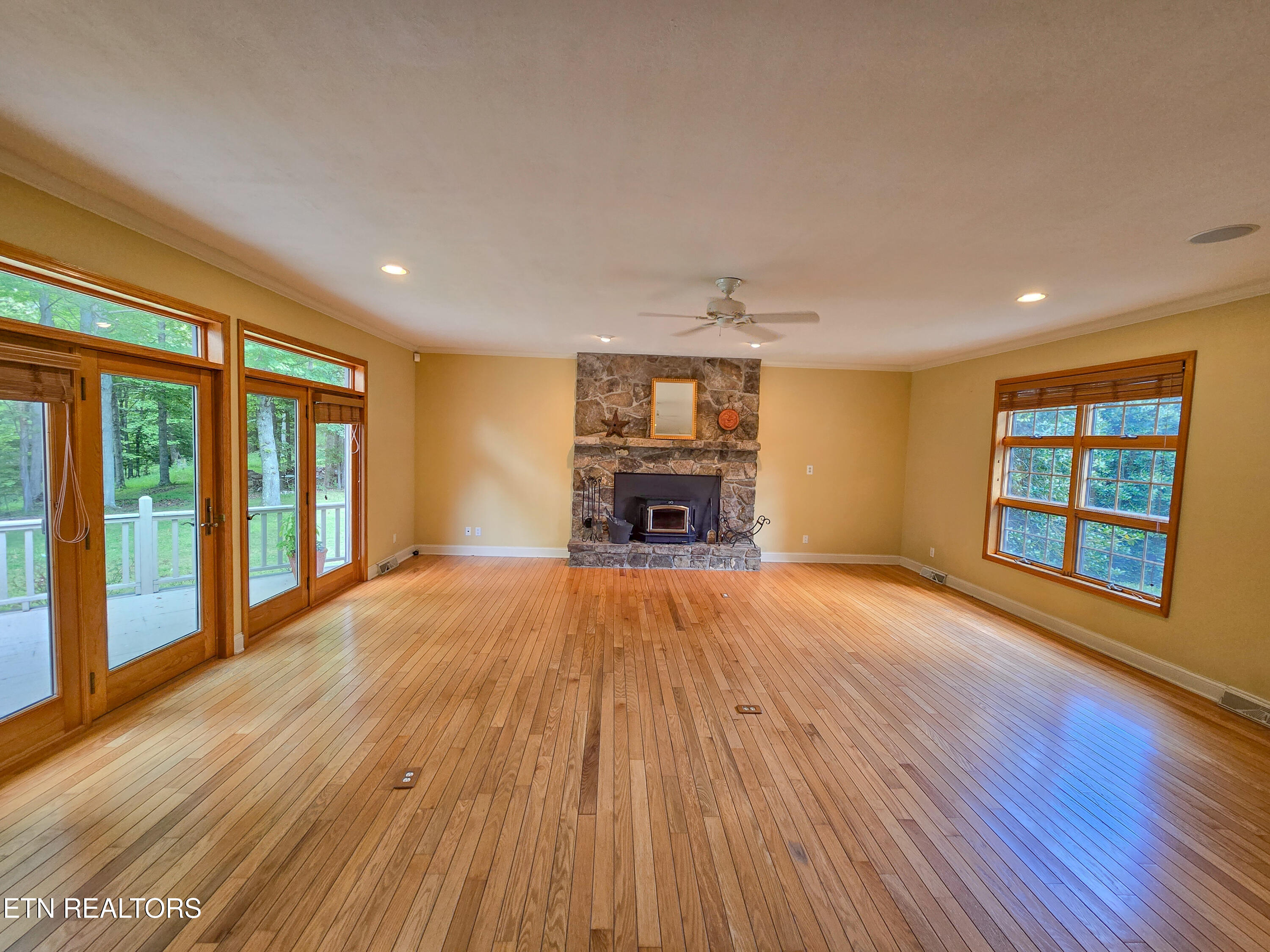 337 Fox Ridge Lane