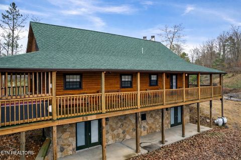 Photo of 1104 Oak Court, Gatlinburg, TN 37738 (MLS # 1332463)