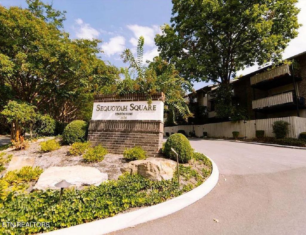 Photo of 3636 Taliluna Ave #230, Knoxville, TN 37919 (MLS # 1330438)