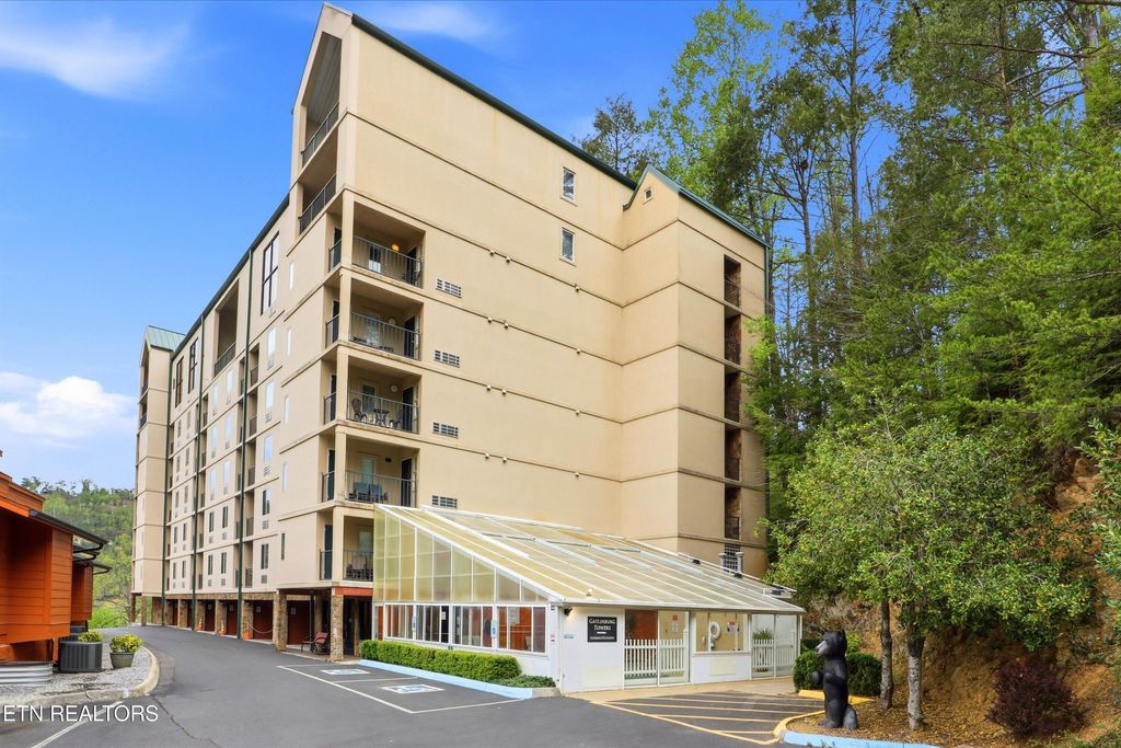 Photo of 413 Baskins Creek Rd #APT 606, Gatlinburg, TN 37738 (MLS # 1336868)