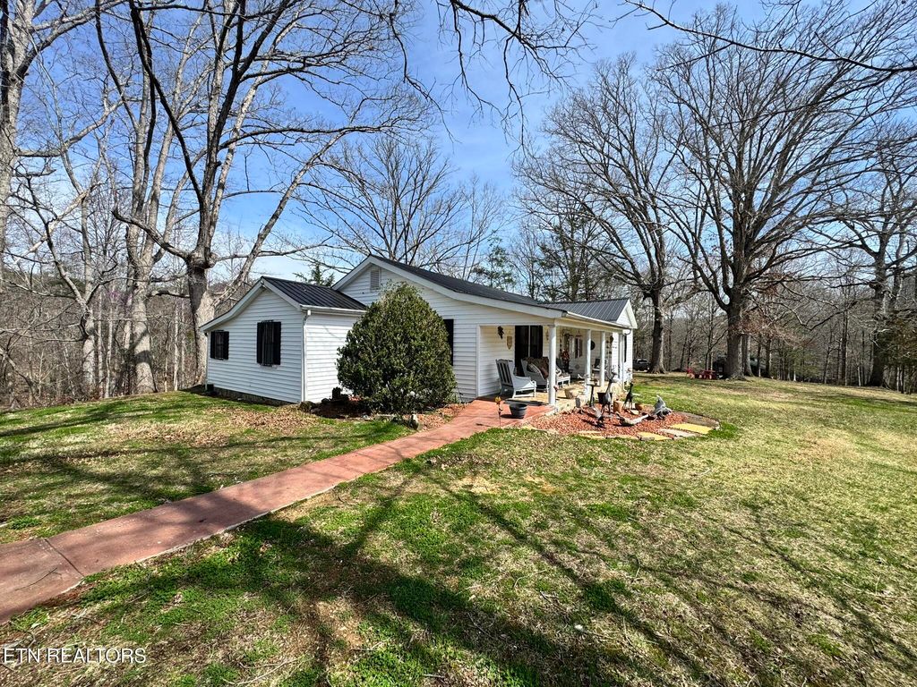 Photo of 183 Torbetts Rd, Madisonville, TN 37354 (MLS # 1333123)