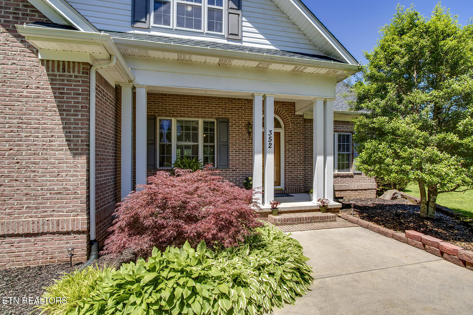 352 Short Bark Lane