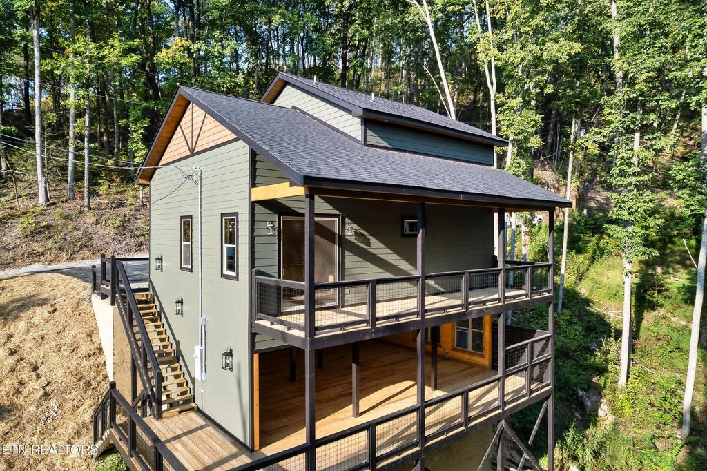 Photo of 2609 Whipoorwill Hill Way, Sevierville, TN 37862 (MLS # 1315796)