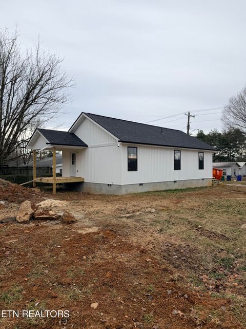 Tiny photo for 734 Seymour St, Morristown, TN 37813 (MLS # 1324390)