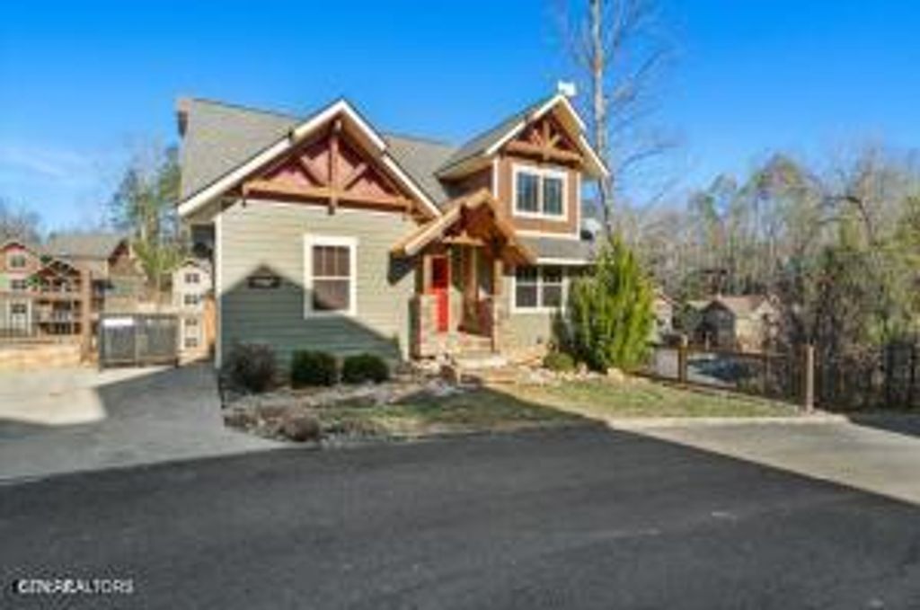 Photo of 712 Still Hill Way, Gatlinburg, TN 37738 (MLS # 1330809)