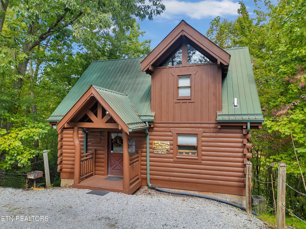 Photo of 1906 Buckeye View Way, Sevierville, TN 37876 (MLS # 1335406)