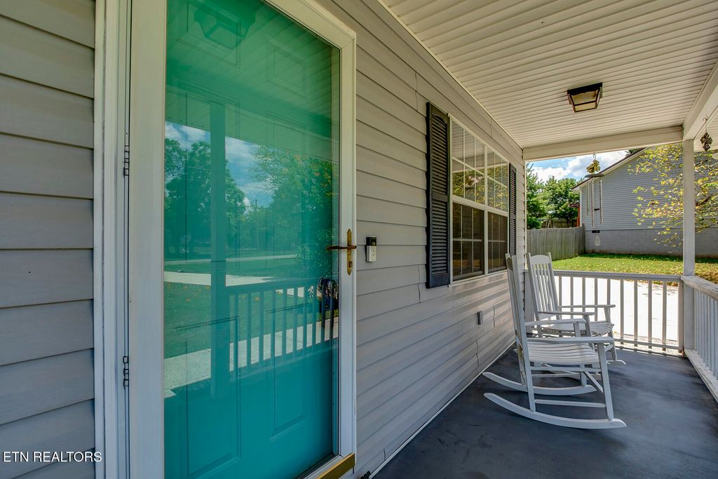 Photo of 150 Meadow View Lane, Madisonville, TN 37354 (MLS # 1309096)