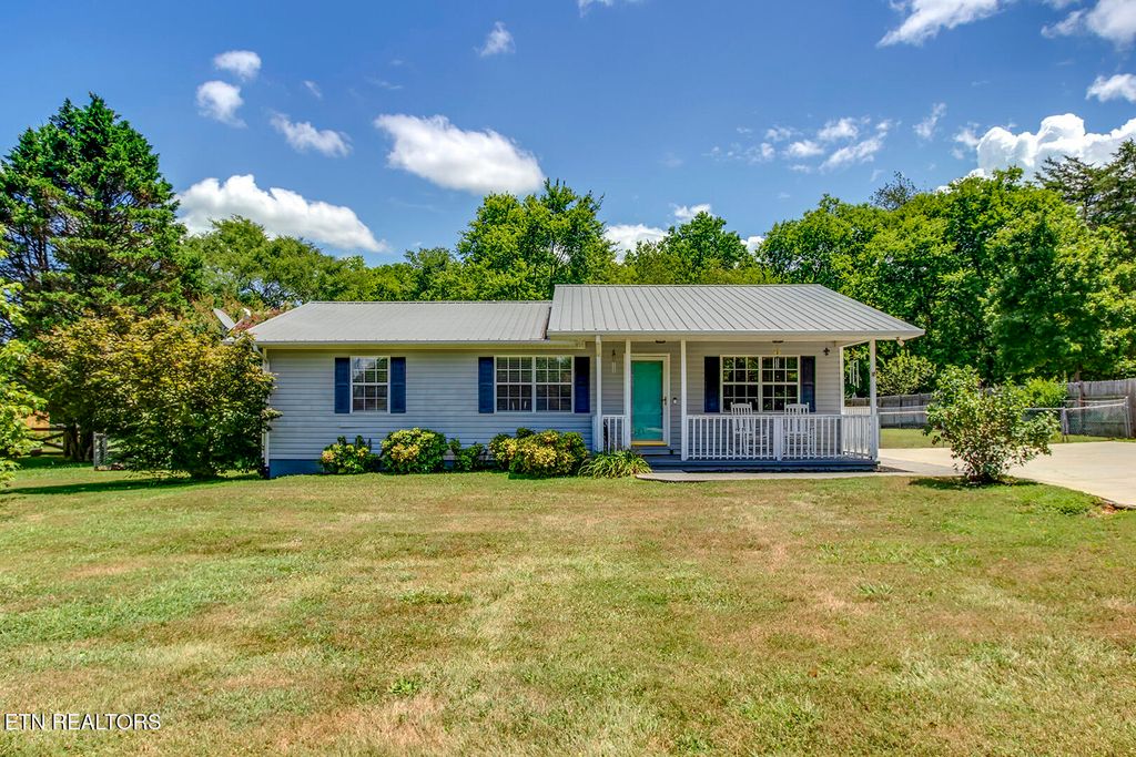 Photo of 150 Meadow View Lane, Madisonville, TN 37354 (MLS # 1309096)